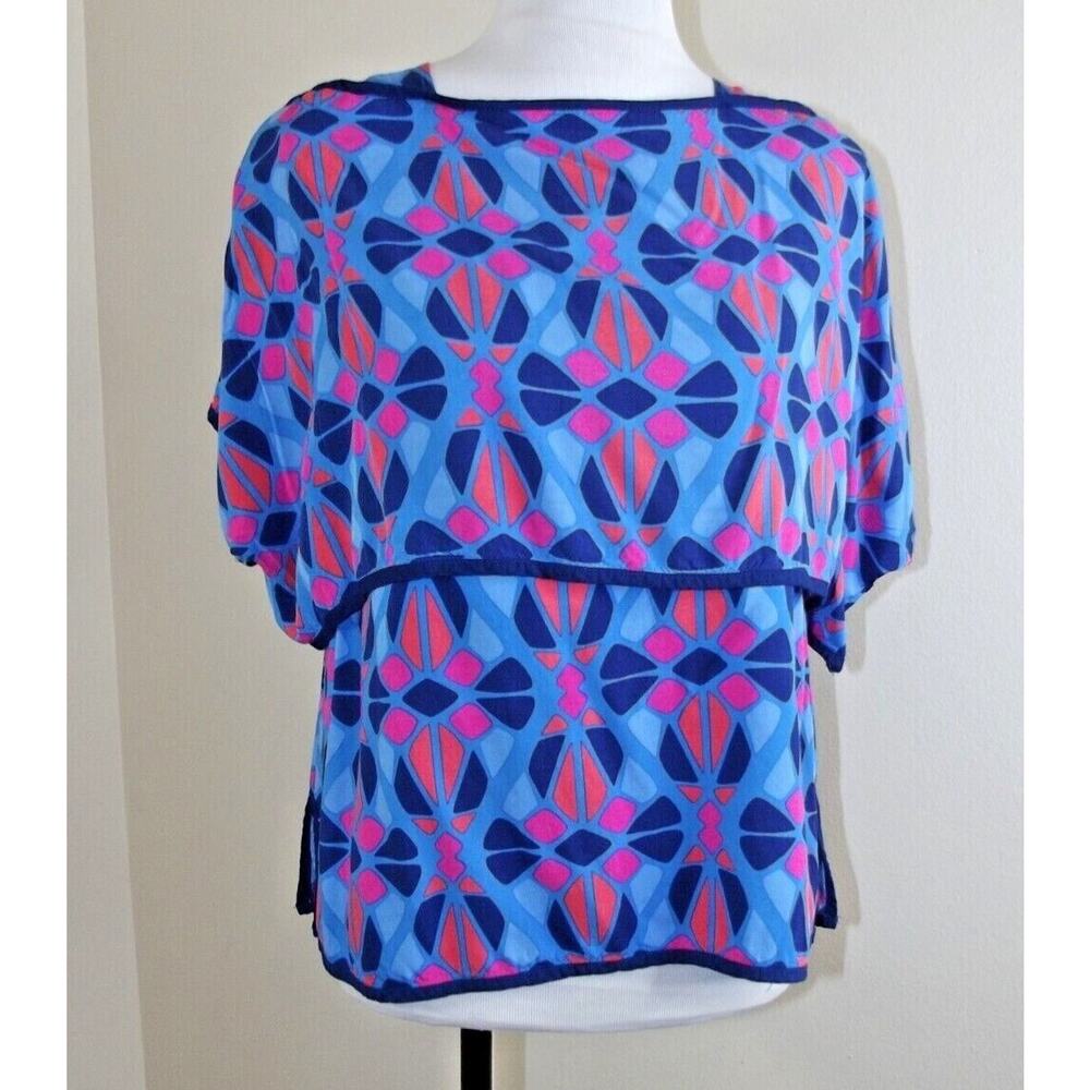 Escapada Living Womens TOP - Size MEDIUM - Blue Print Short Sleeve Shirt